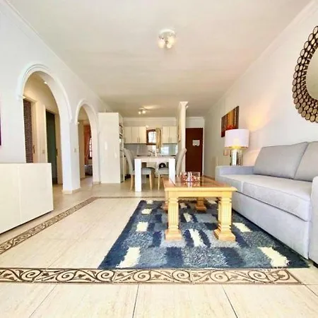 Apartament La Cumbre 1a - 2 Bed/2bath Ground Floor Puerto del Carmen (Lanzarote)